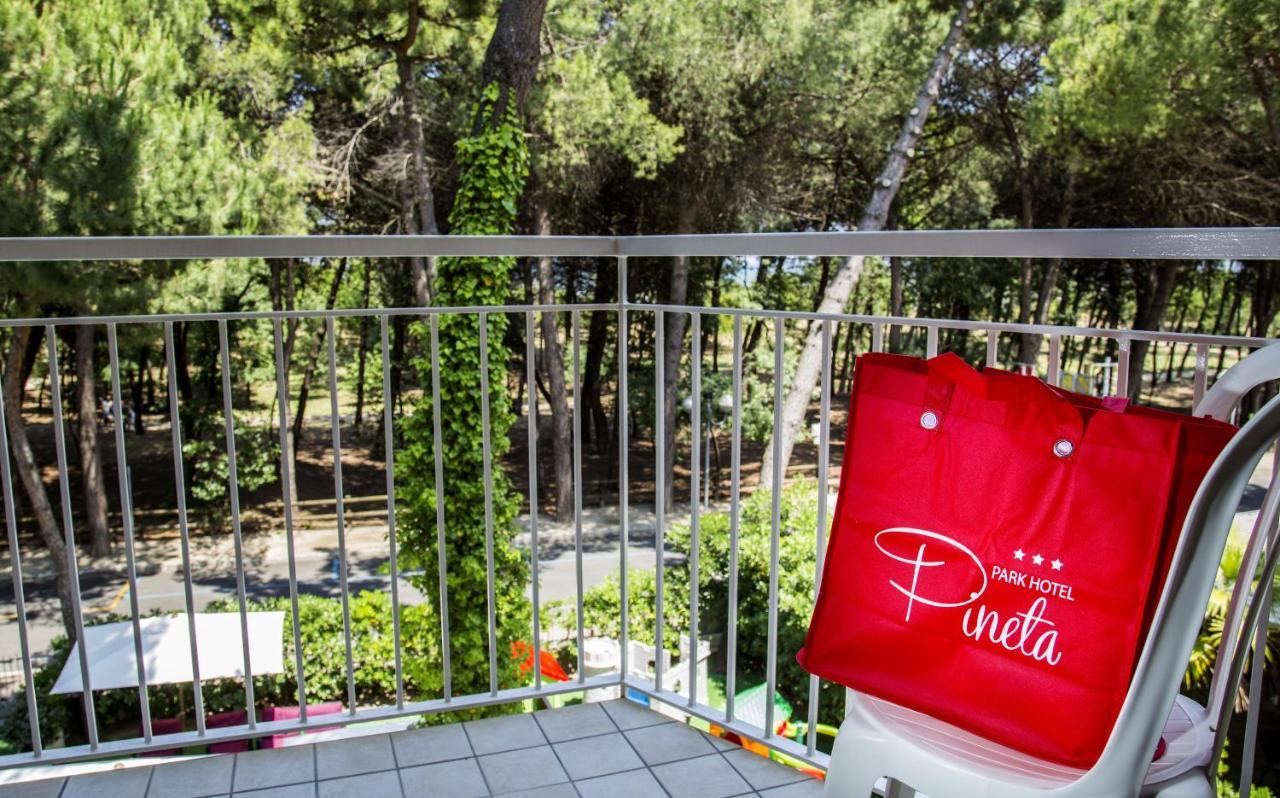 Park Hotel Pineta Cervia Eksteriør billede